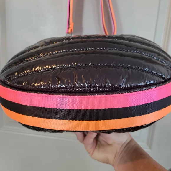 BCBGeneration Stylish Black Quilted Bag Puffer Tote Multicolor Strap NWOT - Picture 8 of 9